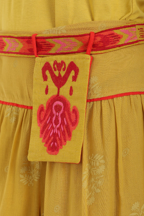 Embroidered linen belt with pocket